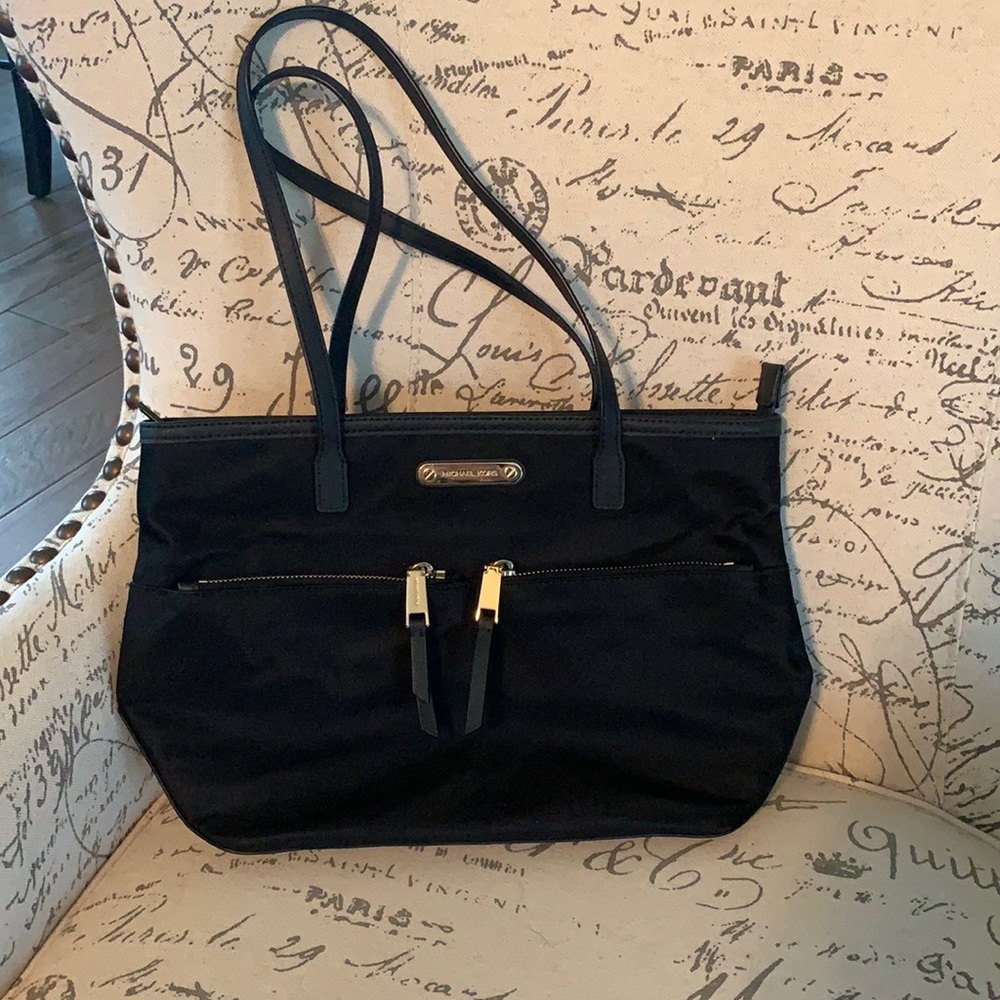 Michael Kors Nylon shoulder tote